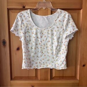 Cute cropped flower white tee scoop neck tee shirt